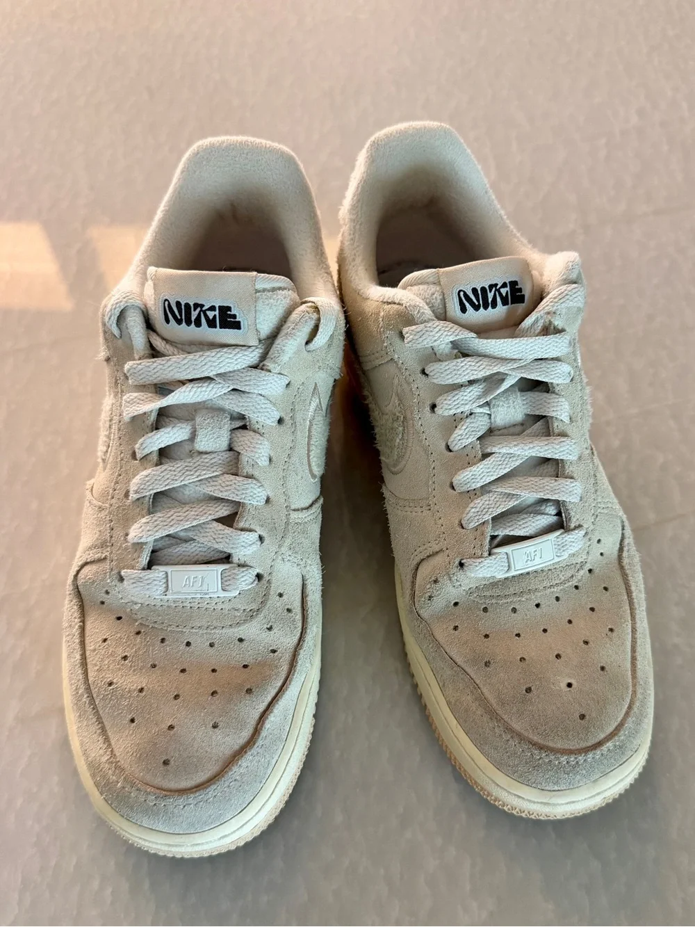 Nike Air Force 1 ‘07 SE Suede Phantom Beige Women’s 7.5 Sneakers DQ7583-001